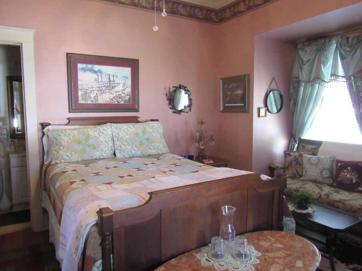 The Carriage House Bed & Breakfast Jefferson Exterior photo